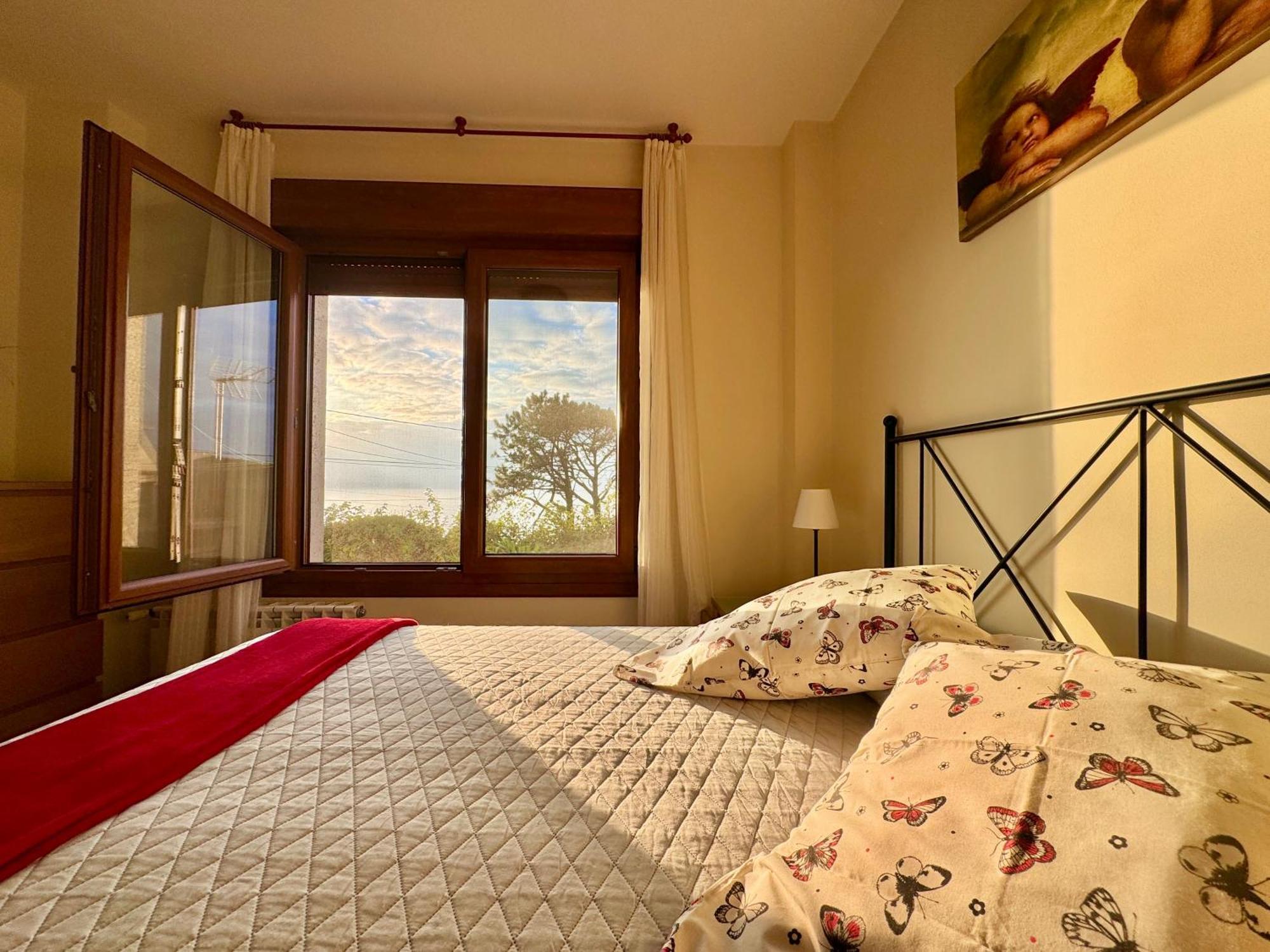 Rooms Peregrinos B Casa Alicia Rosal Exterior foto