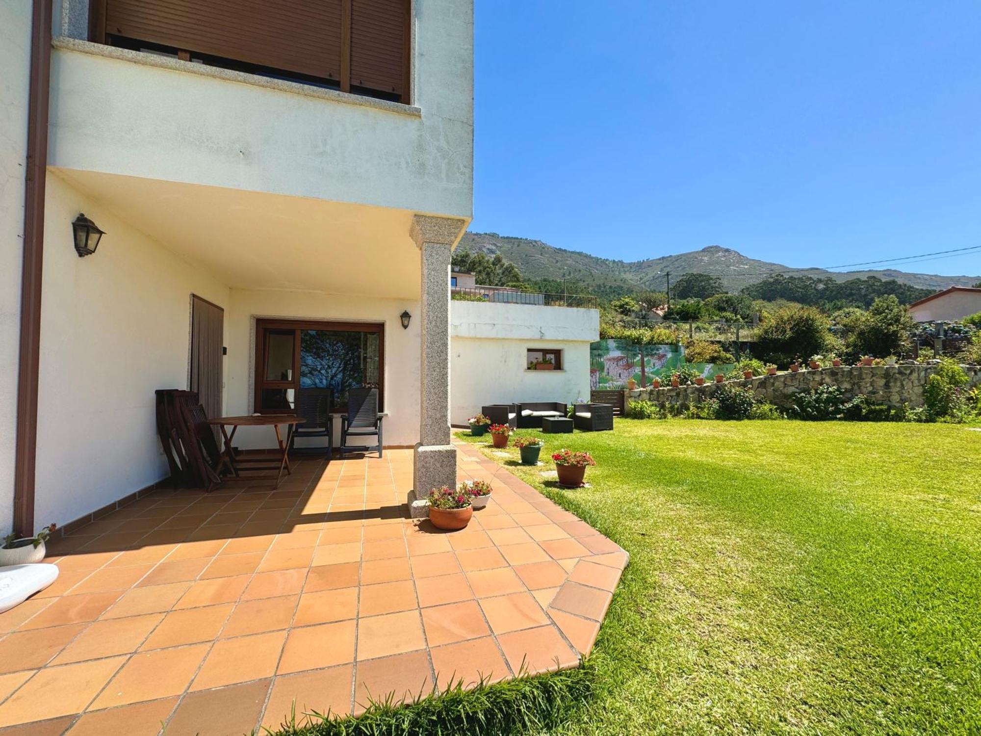 Rooms Peregrinos B Casa Alicia Rosal Exterior foto